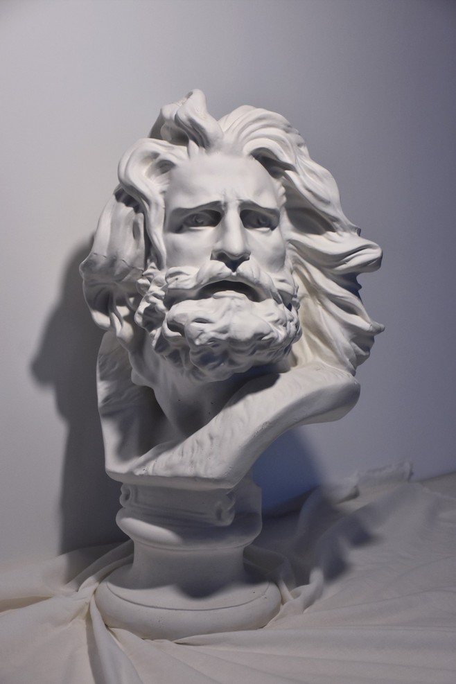 石膏像 凝固的艺术与沉思