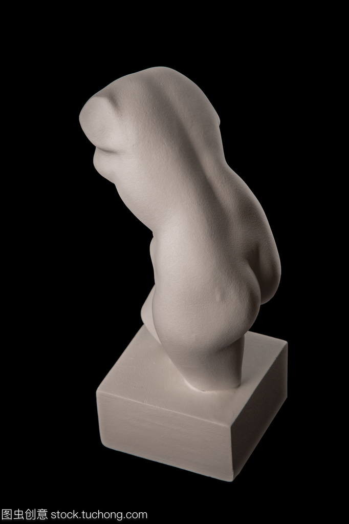 暗夜浮光 黑色背景下的女人金星石膏雕像